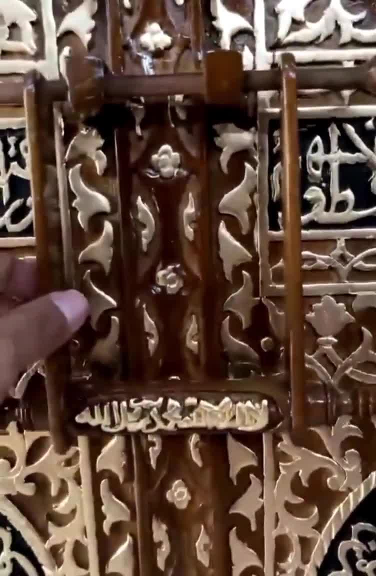 Handcrafted Teak Wood Kaaba Door Carving: Islamic Calligraphy Wall