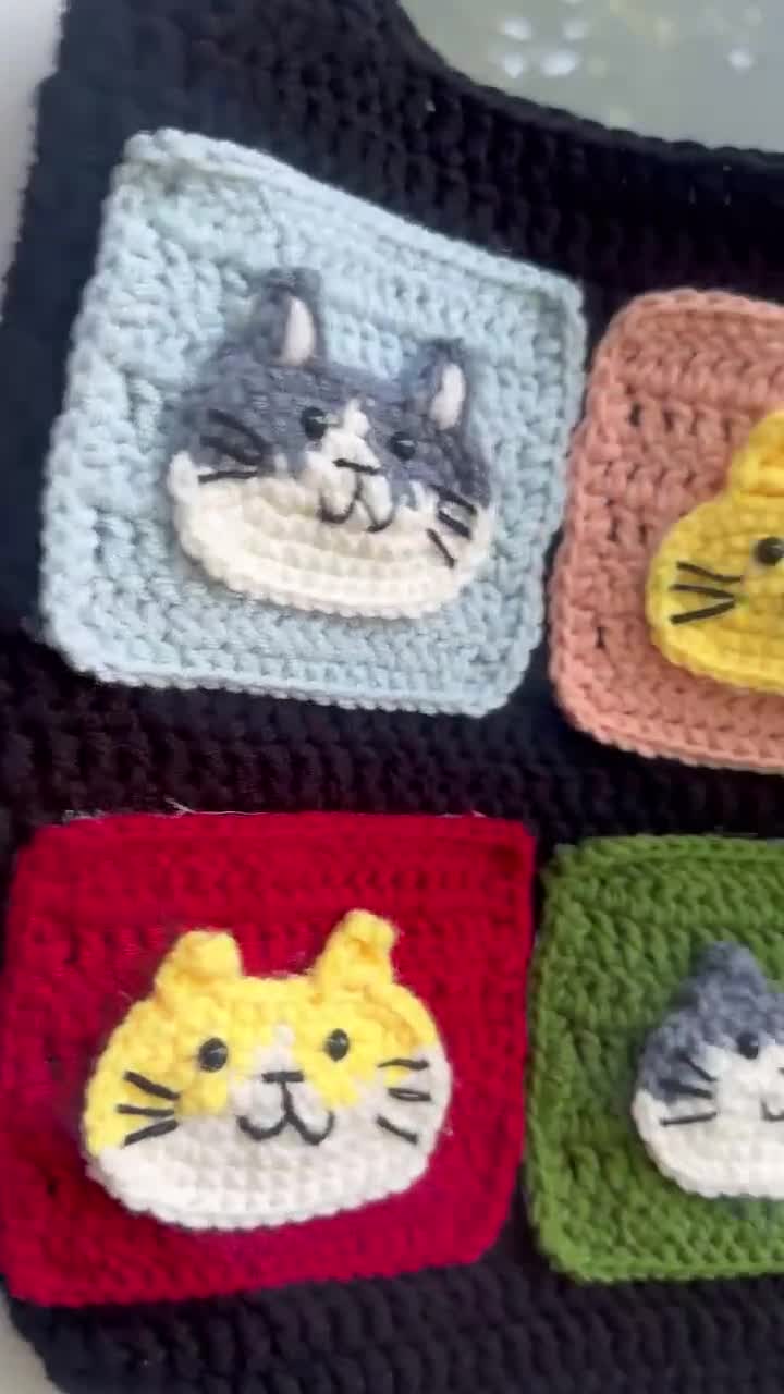 かぎ針編みの猫のトートバッグ：手作りのおばあちゃんのスクエア型財布
