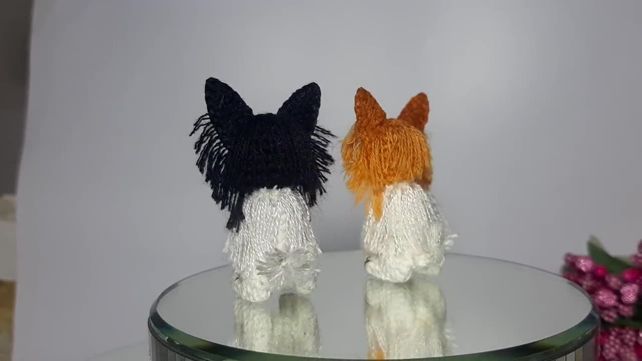 かぎ針編みのミニチュアパピヨン犬：小さなぬいぐるみ（1.5インチ