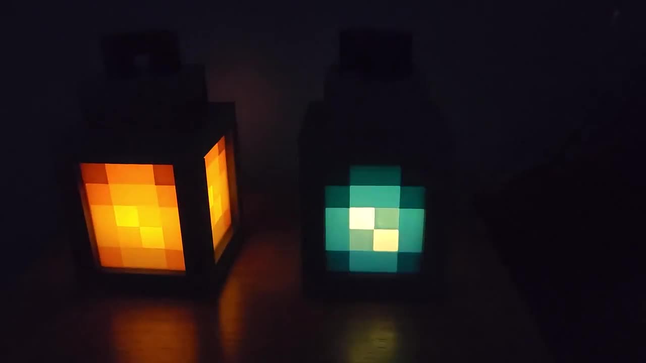 Gaming Lantern - Minecraft inspired gamer gift and night light