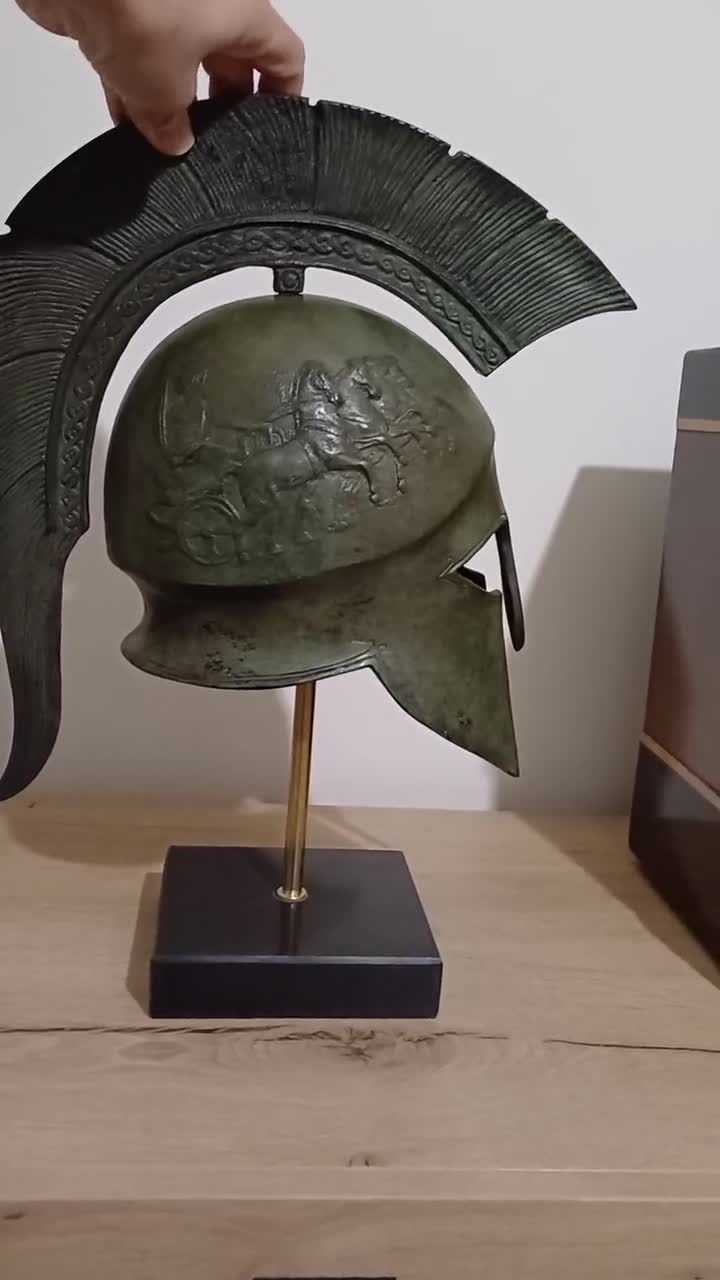 古代ギリシャのヘルメット チャリオット装飾、スパルタ戦士のソリッド