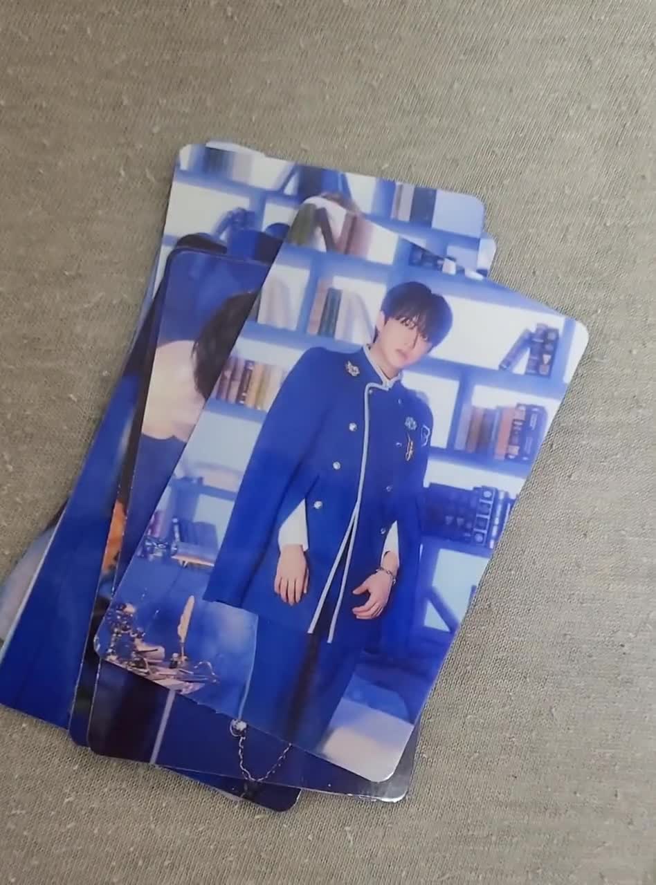 Stray Kids SKZ Skzoo Magic School フォトカード - 予約販売 - Etsy 日本