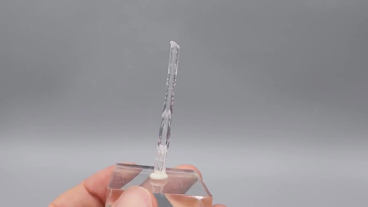 ニフォントバイト結晶 - メキシコ、チャルカス産、1.14g 柱状標本