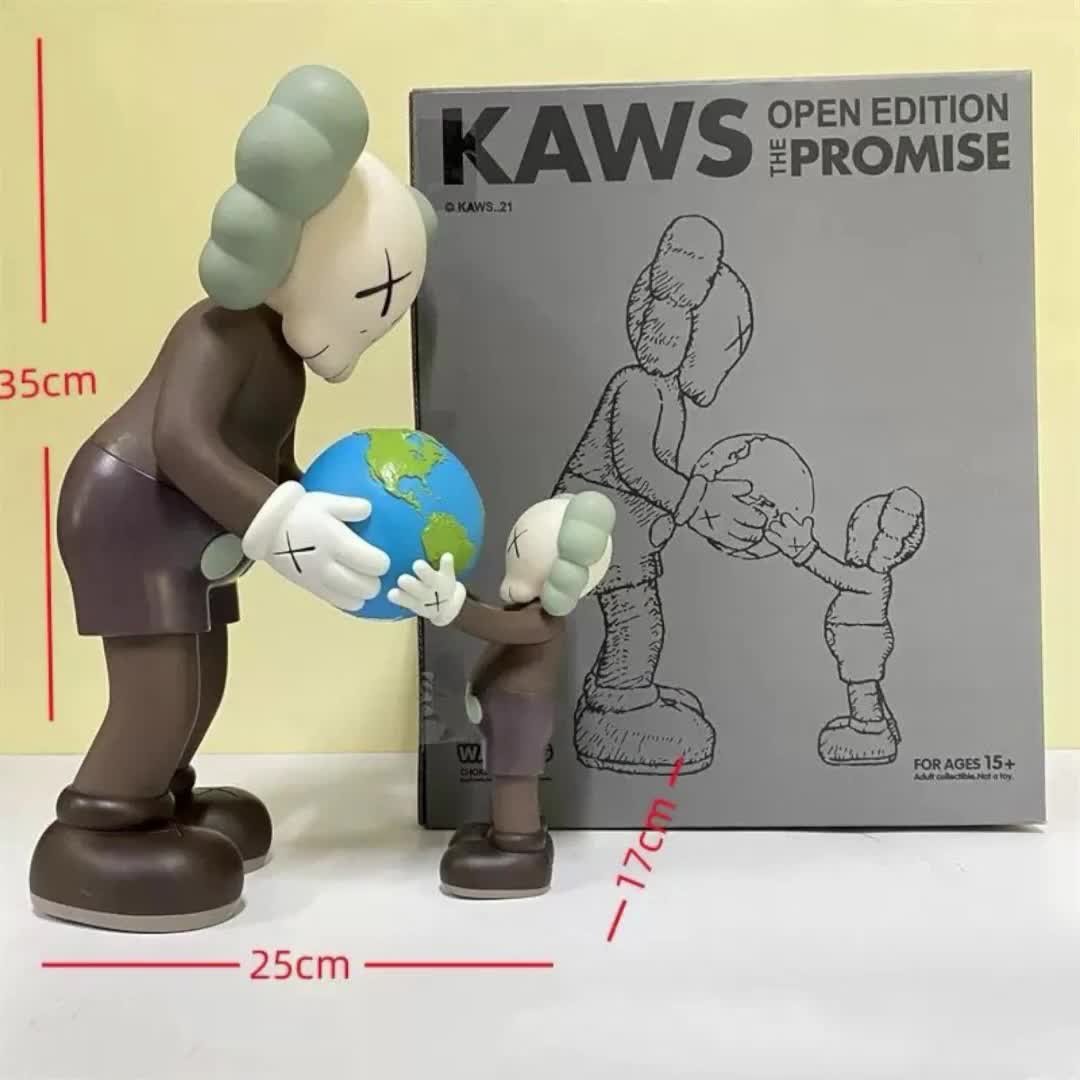 Kaws-inspired 'the Promise' Statue: Hypebeast Art Decor, Designer