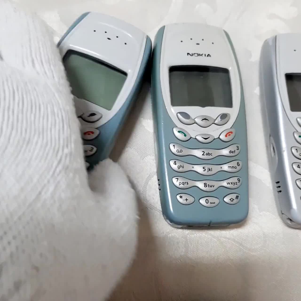 ヴィンテージNokia携帯電話：レトロなプッシュボタン式携帯電話 - 修復