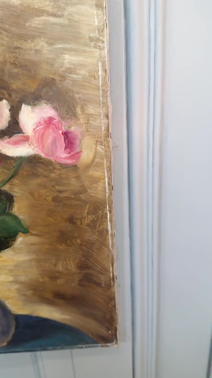 ヘレン・ボードンの署名入り、ピンクのバラの花瓶を描いたフランスの