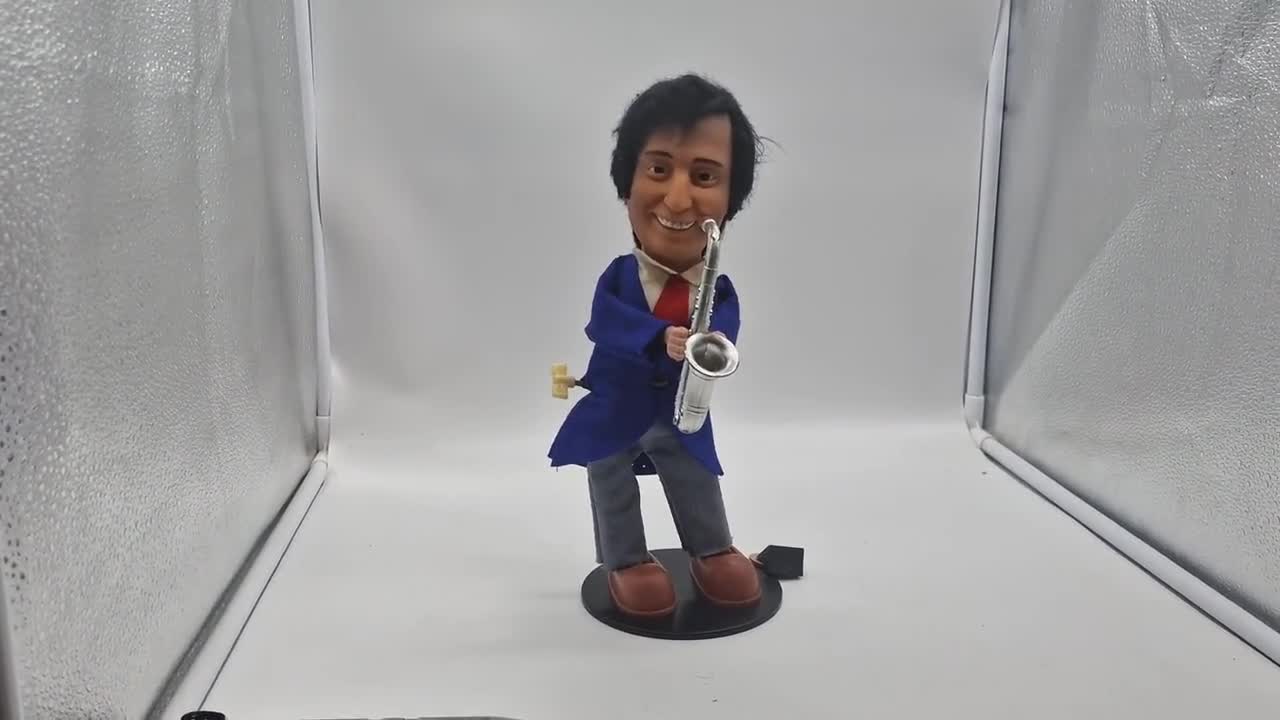 1970年代のヴィンテージ ゼンマイ式 オートマタ おもちゃ サックスを