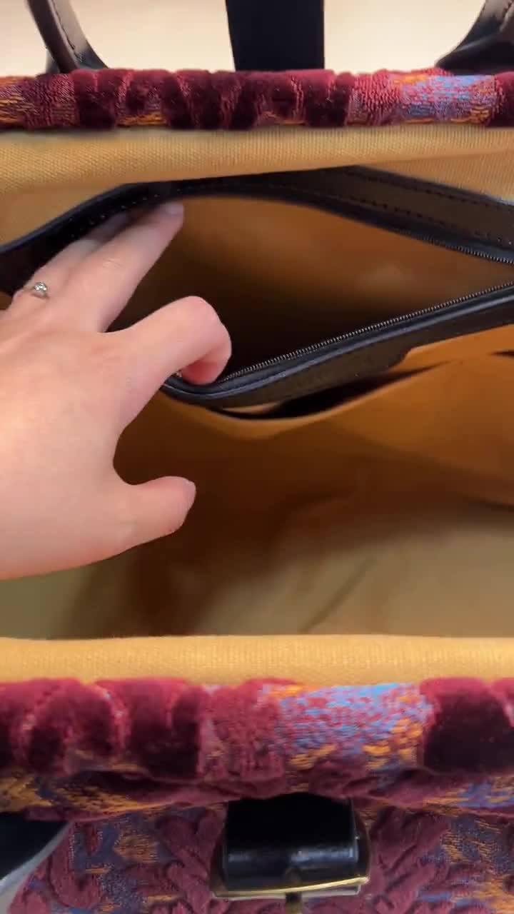 ヴィンテージ フランス カーペットバッグ ／ ポーチ 財布 パース Handcrafted Mary Poppins Bag-Carpet Weekender-Carpet Travel Bag