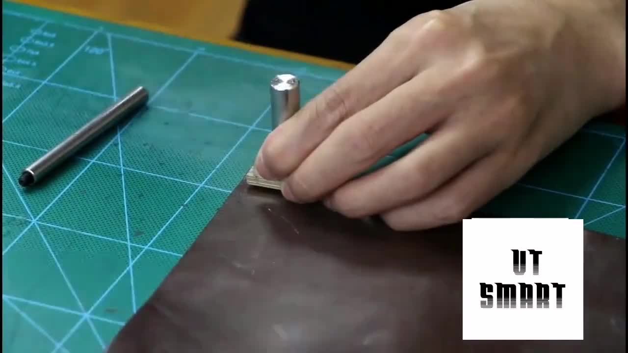 レザースタンプスティック、コールドプレス真鍮型ハンドル、レザー