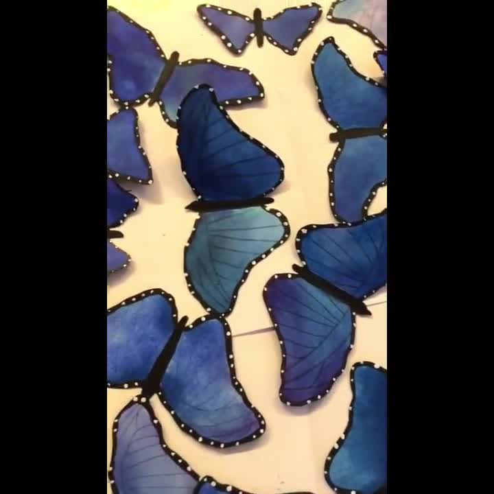 3D蝶のウォールアート、青い蝶のアート作品、額装された紙の彫刻、植物