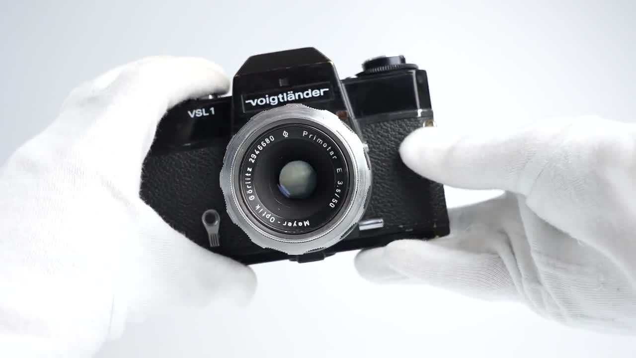 Voigtländer VSL 1: Classic SLR Camera With Meyer Optik Primotar