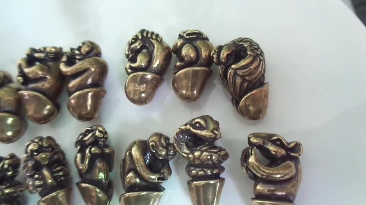 アンティーク　古銅　人物神獣刻　柄杓　約35㎝　C　R9851 A Set of Retro Curio Chinese Solid Brass 12 Zodiac Animal Bullet