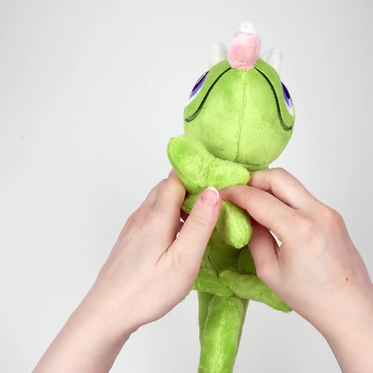カメレオンのぬいぐるみ動物の縫製パターン.pdfチュートリアルトカゲ