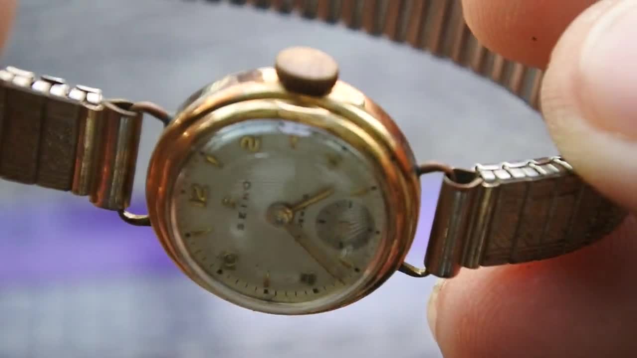 Vintage Super Rare Seiko Seikosha Hand Winding Watch in Full 18k