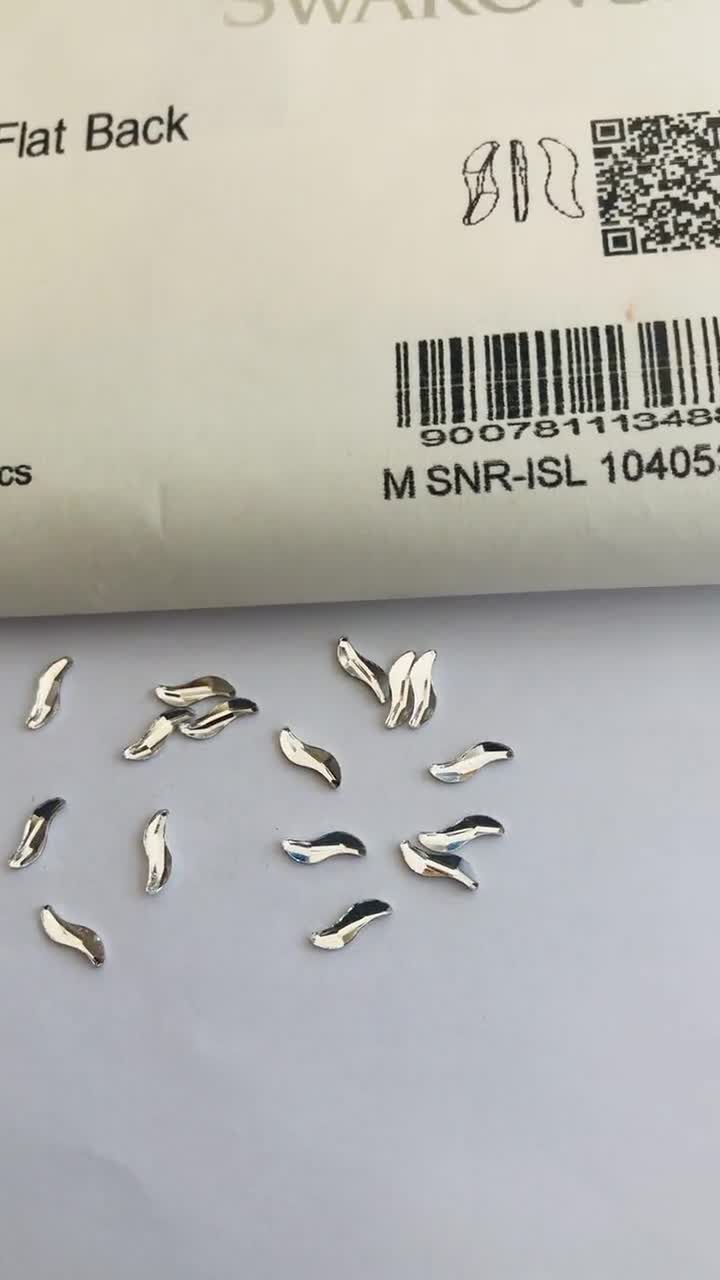 10個入り スワロフスキー® ウェーブクリスタル 8mm 鉛フリーライン