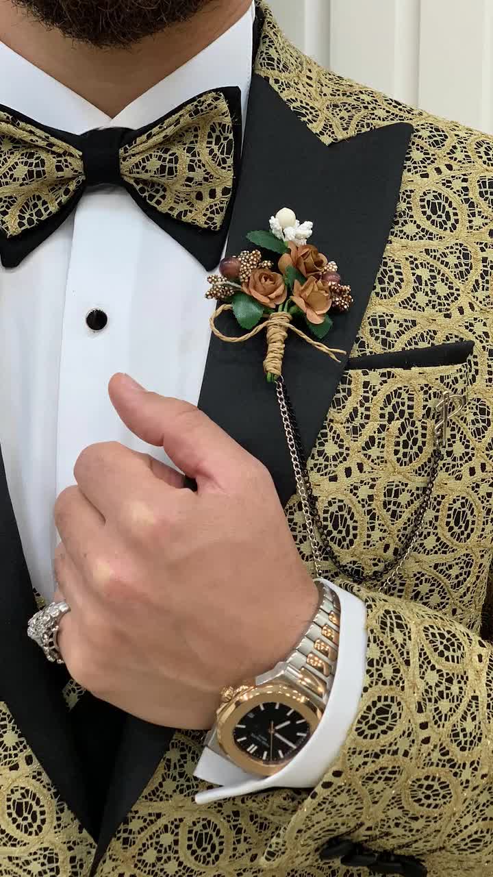 suits that match gold dress Golden Paisley Suit: Slim Fit 3-Piece Wedding Tuxedo nightlife