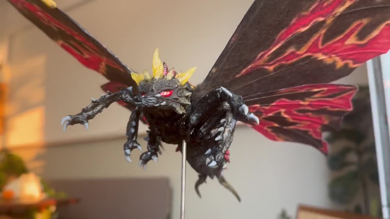 バトラ1992スタチュー：ゴジラ対モスラ、翼幅70cm、ハンドメイド