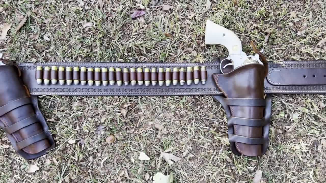 メキシカンループ ウエスタン カウボーイ ホルスターとベルト（クロス