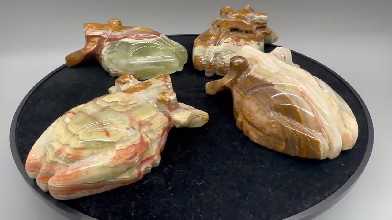 ヴィンテージオニキスのカエルの置物：手彫りの大理石のアートオブジェ