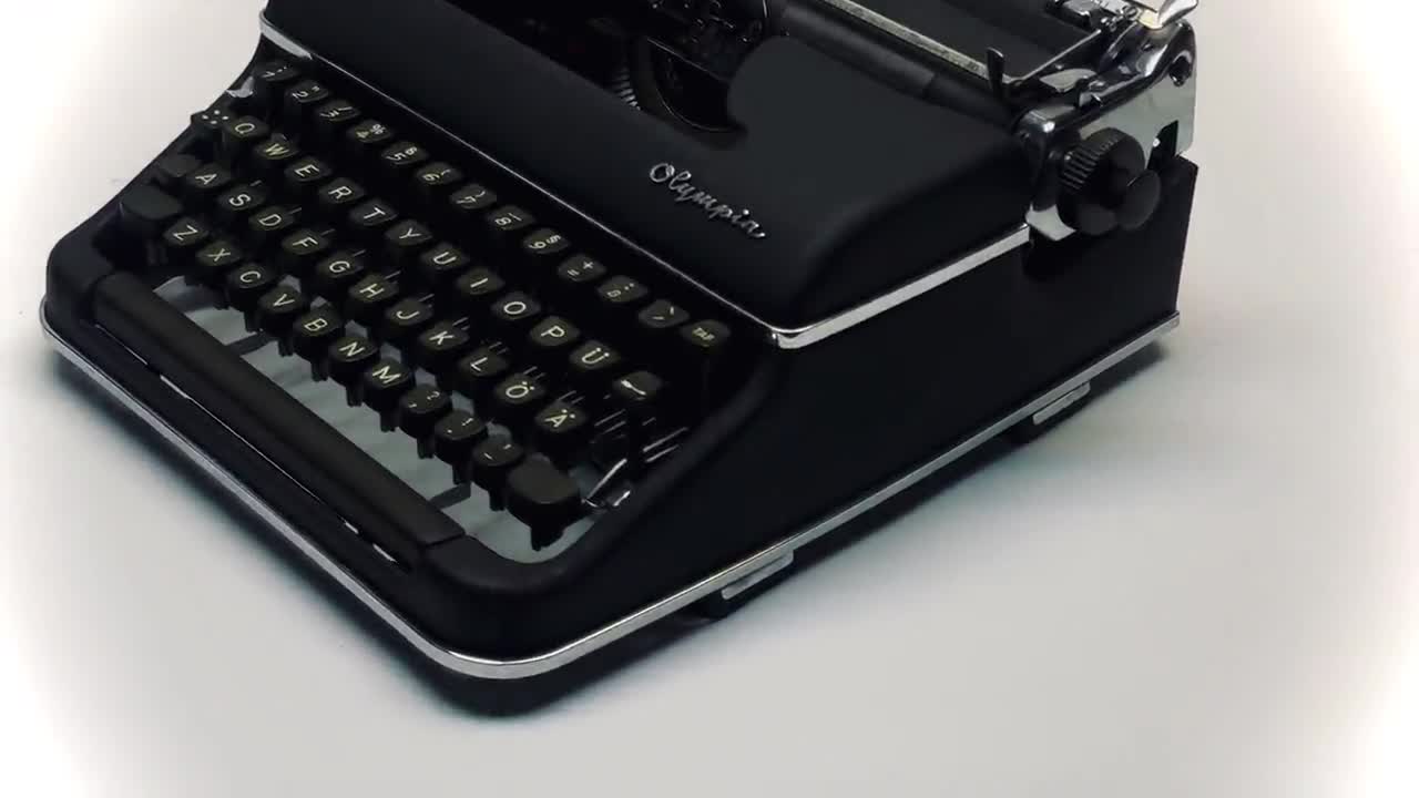 【週末特価】★Olympia★SM3★ヴィンテージ★タイプライター★希少 Olympia SM3 タイプライター - ブラック QWERTY キーボード、Writer's