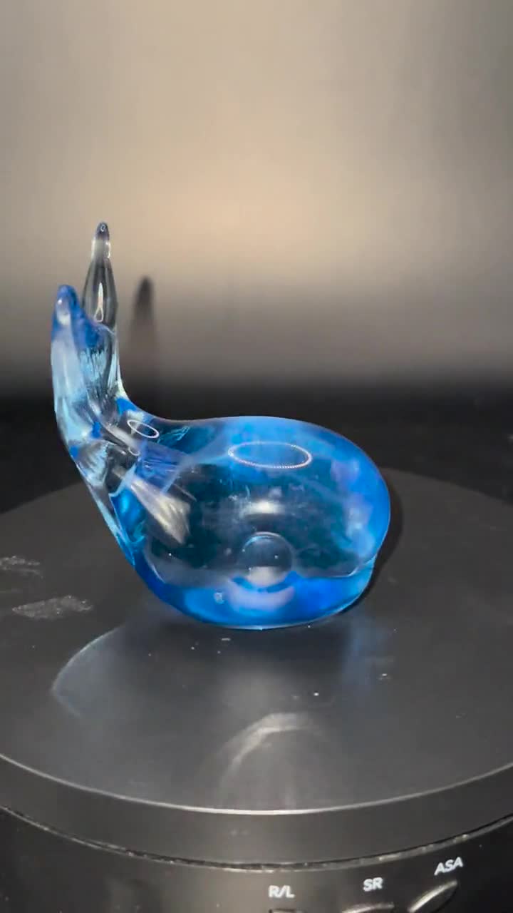 ブルーアートガラスのクジラの置物 - Etsy 日本