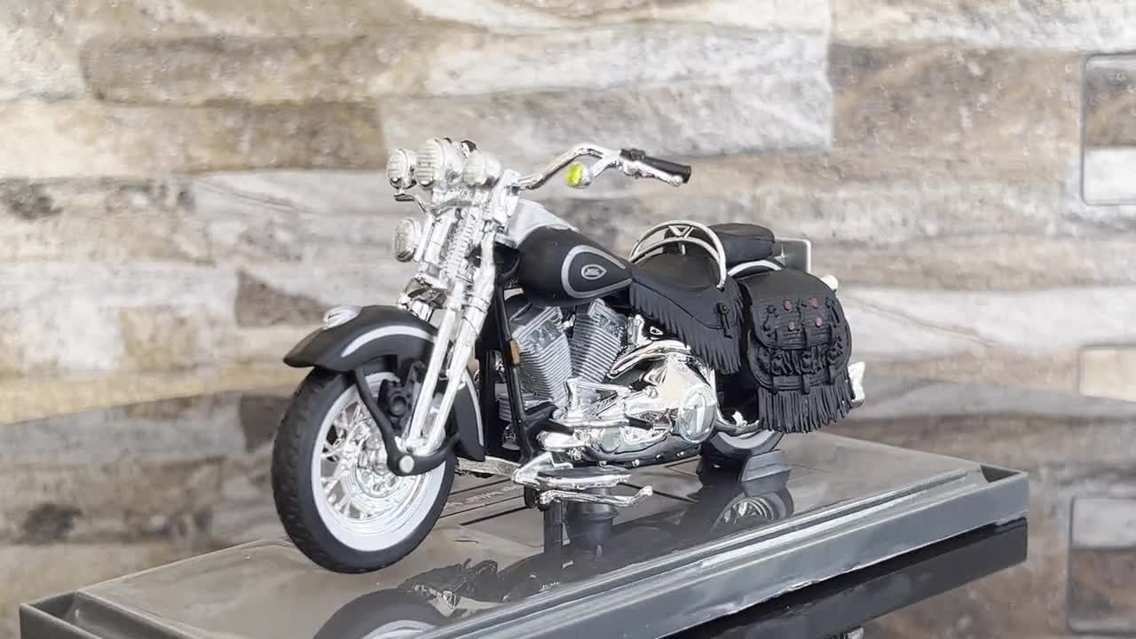 新品 未使用 【Solleciti】 レザーパイピングフーデッドブルゾン　48 ハーレーダビッドソン 1999 FLSTS ヘリテージ ソフテイル スプリンガー