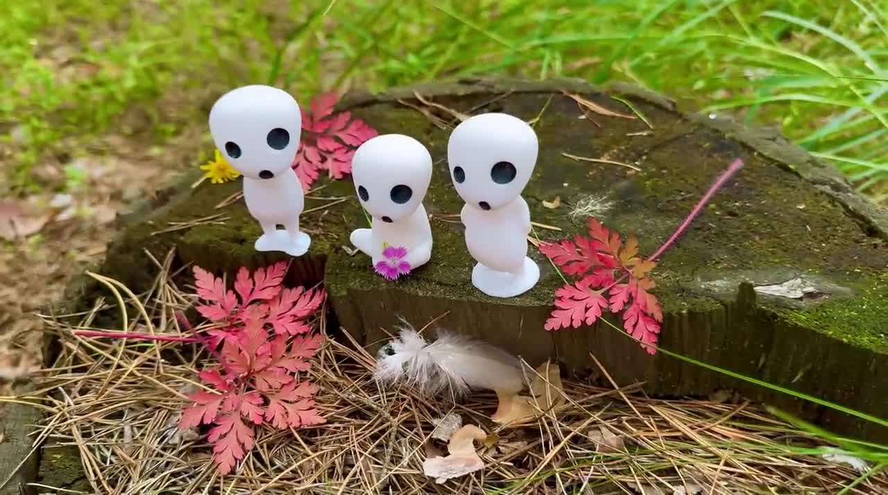 こだまの森の精霊フィギュアセット | ジブリ風木の精霊 | 森のアニメ