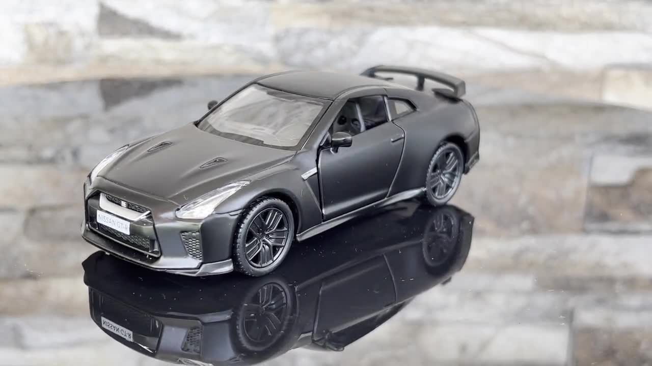 Nissan GT-R R35 | 1/36 Scale Model Car | Diecast Car Model | Die