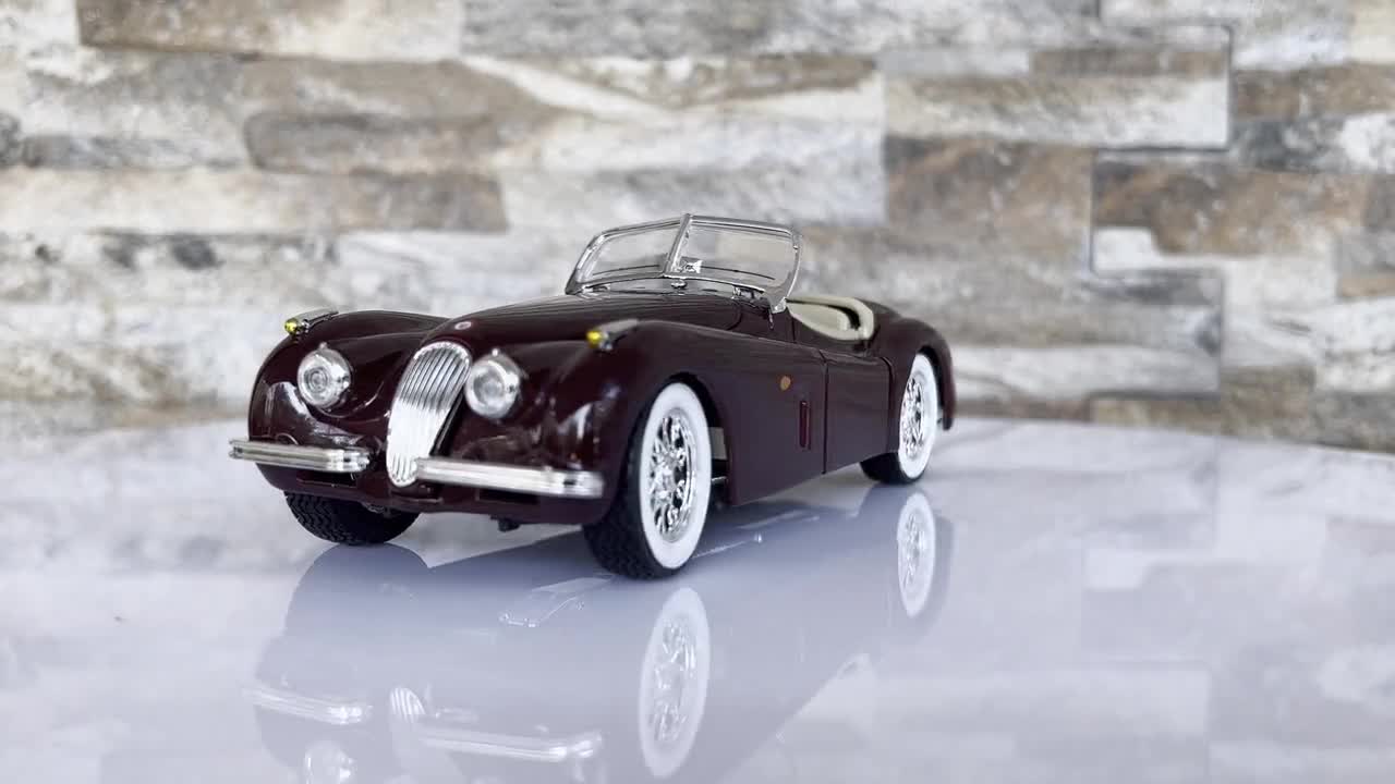 Jaguar XK120 , 1/24 Scale Model Car, Diecast Car Model , Classic