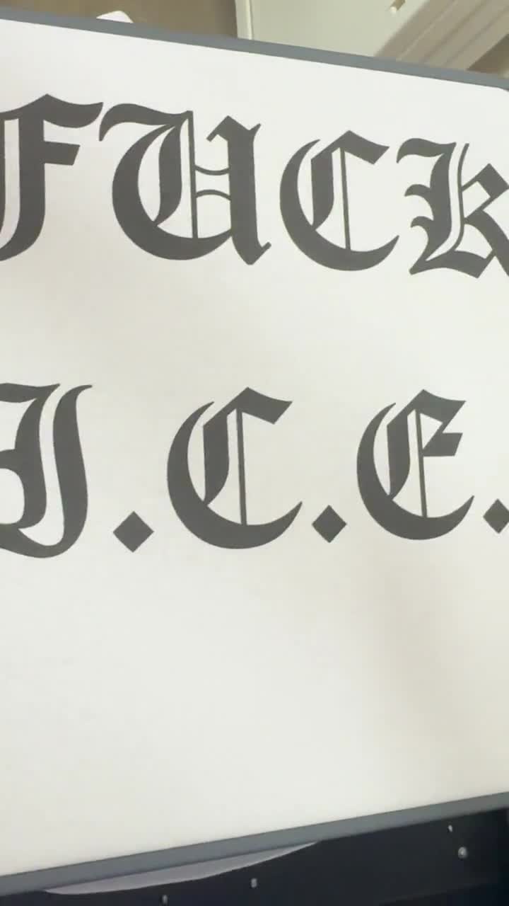 FUCK ICE Old English White T-shirt Streetwear Unisex Loose Fit Los