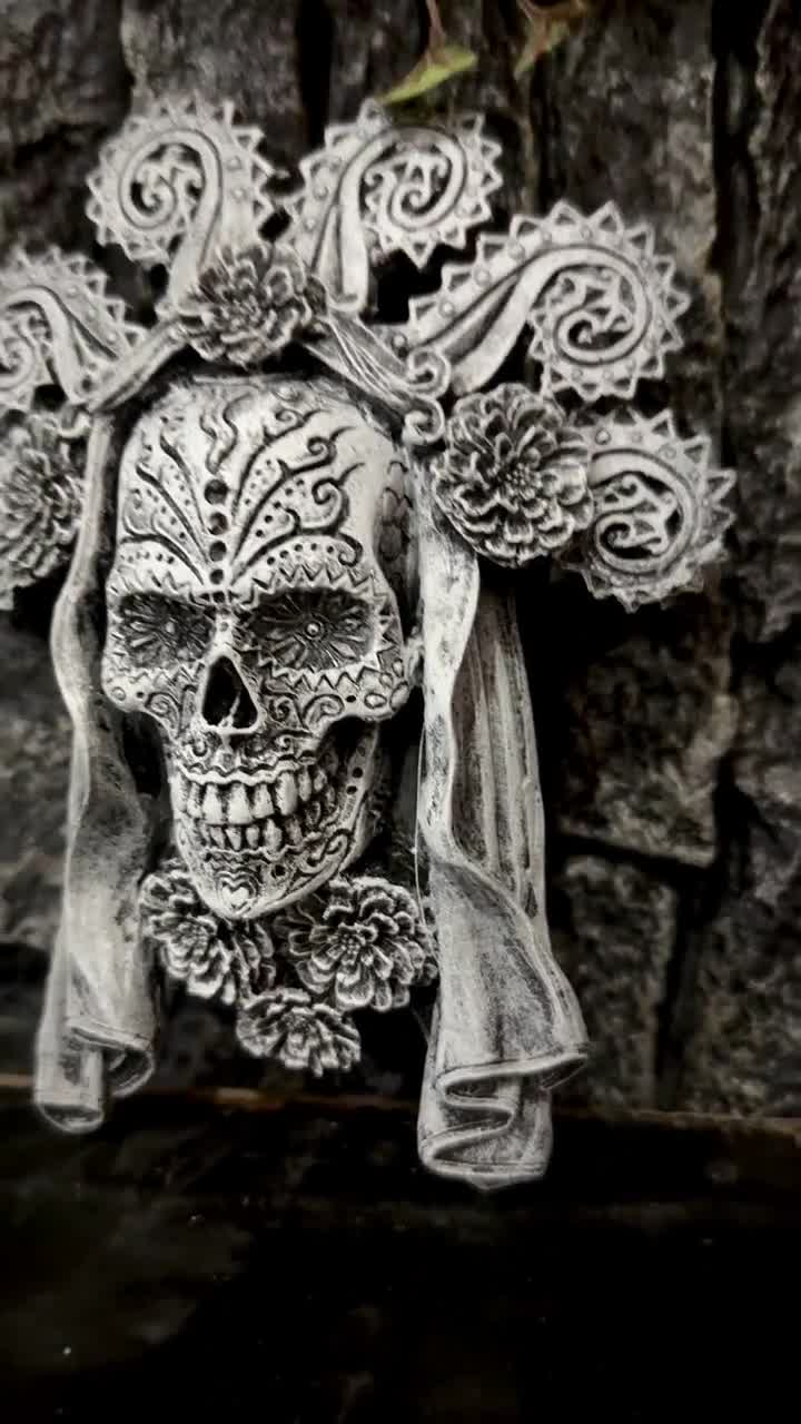 Dia De Los Muertos Wall Plaque, Hand Painted Resin | Mexican