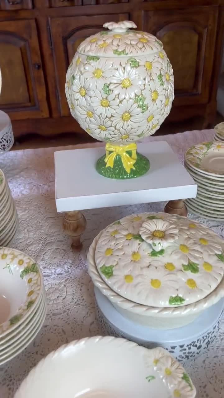 DAISY LOVERS フォトフレーム　激レア Metlox Sculpted Daisy Vintage Dinnerware - Poppytrail Vernon - Etsy