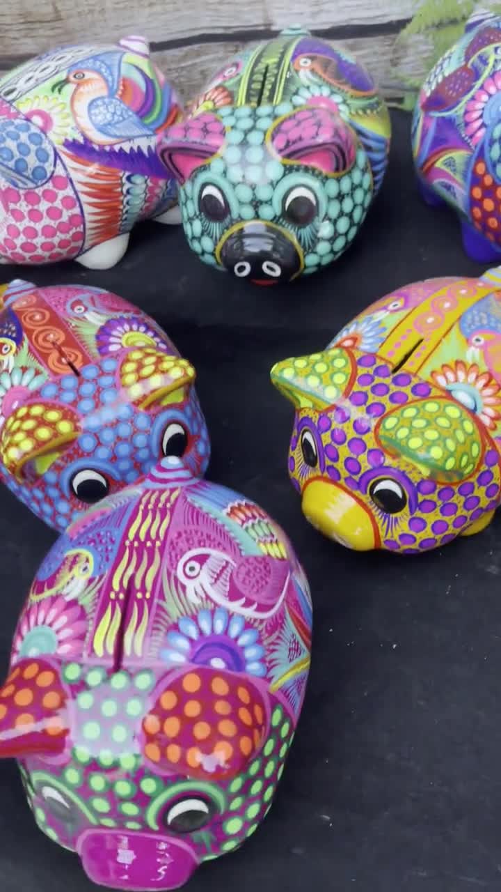 メキシコの貯金箱、手描きの陶器の貯金箱、メキシコのカラフルな貯金箱