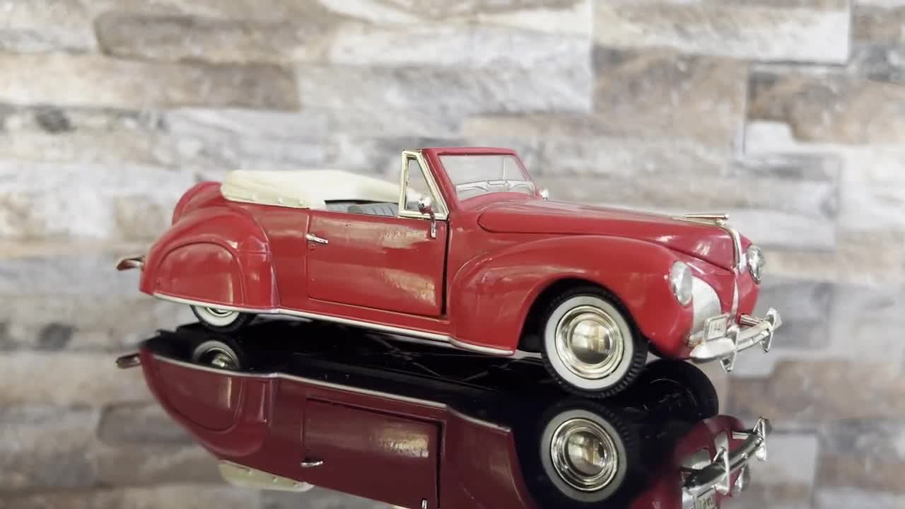 1940 Lincoln Continental Cabriolet | Vintage Model Car | Vintage