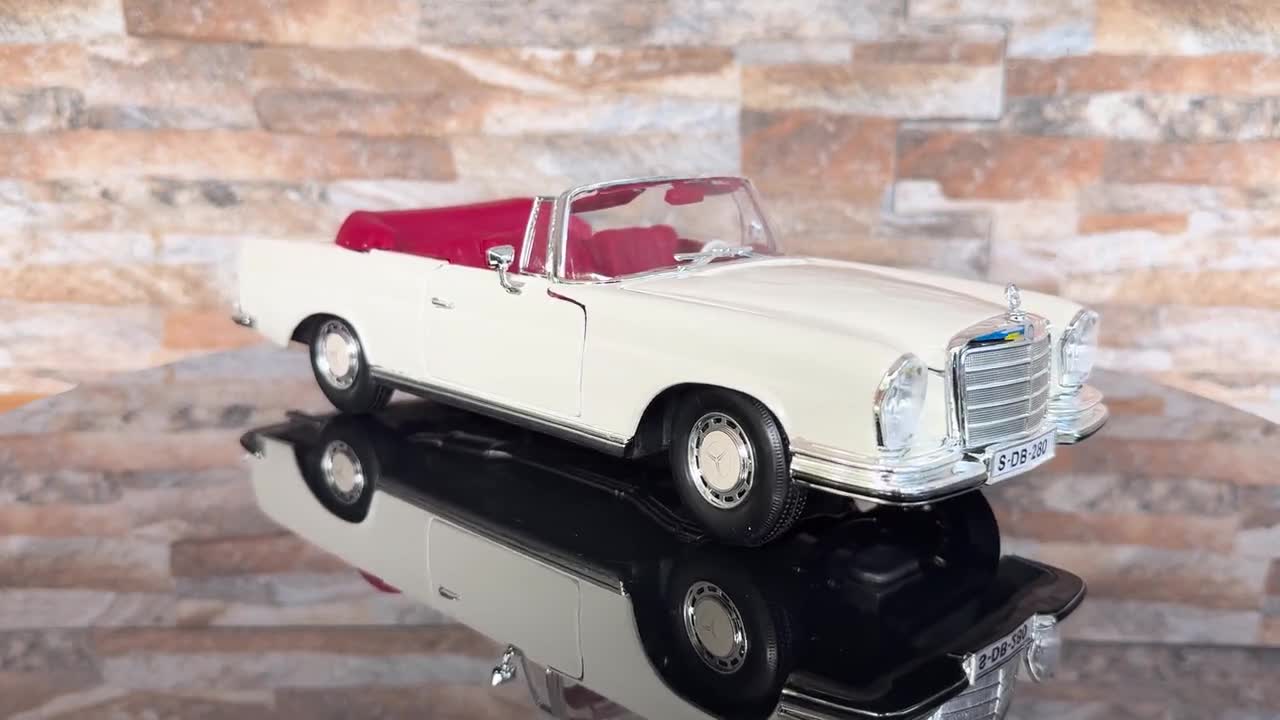 Mercedes Benz 280SE 1967 | 1/18 Scale Model Car | Diecast Car