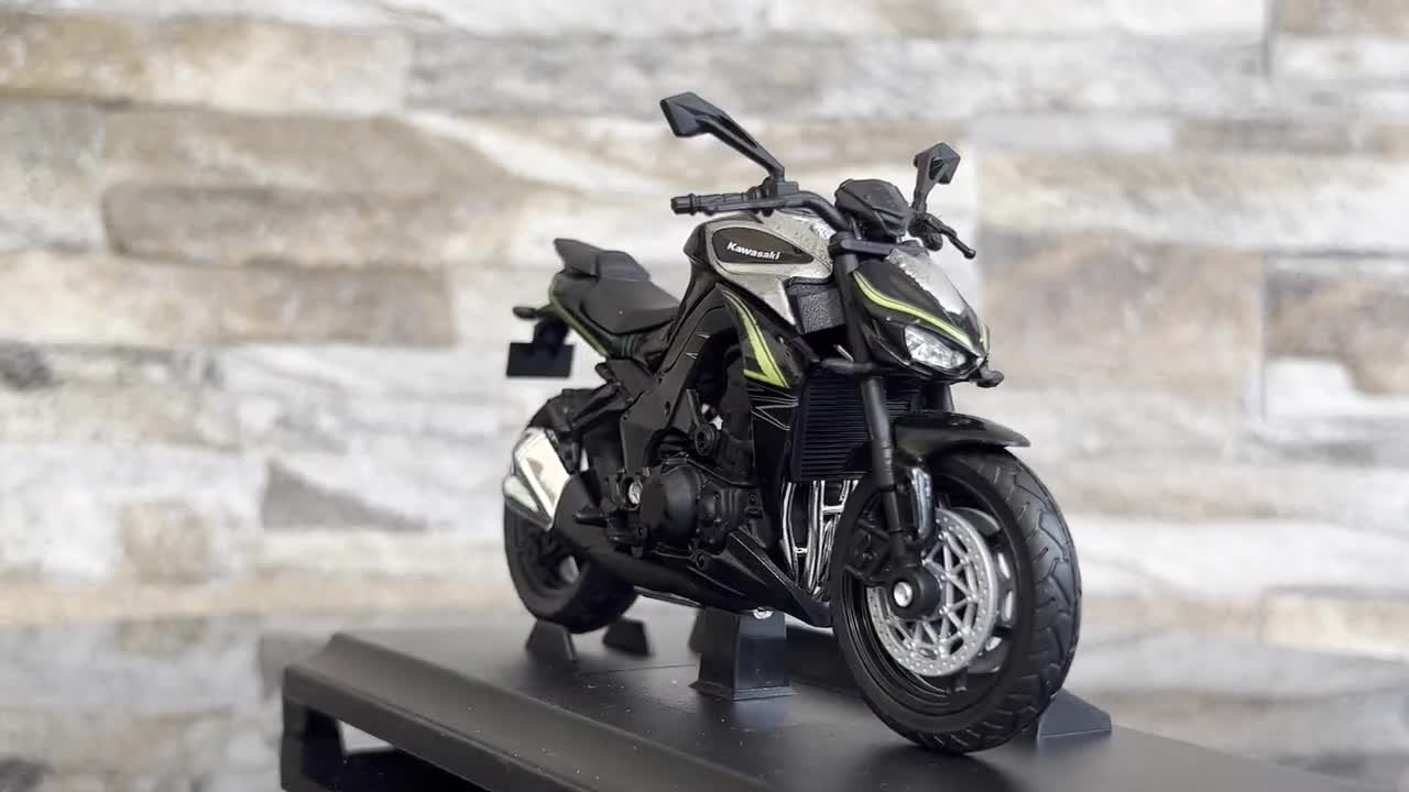 Kawasaki Z1000 R 2017 | Scale 1/18 Diecast Model Motorcycle |1/18