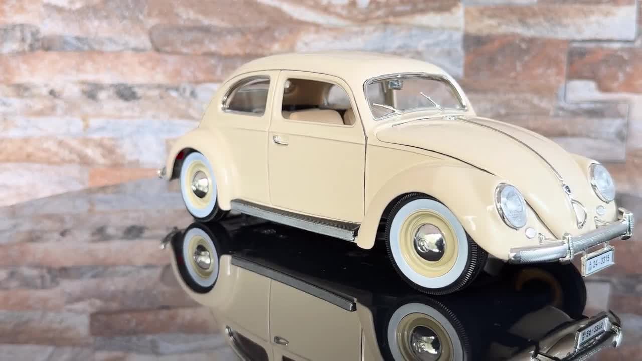 Volkswagen Beetle 1955 | 1/18 Scale Model Car | Diecast Model Car