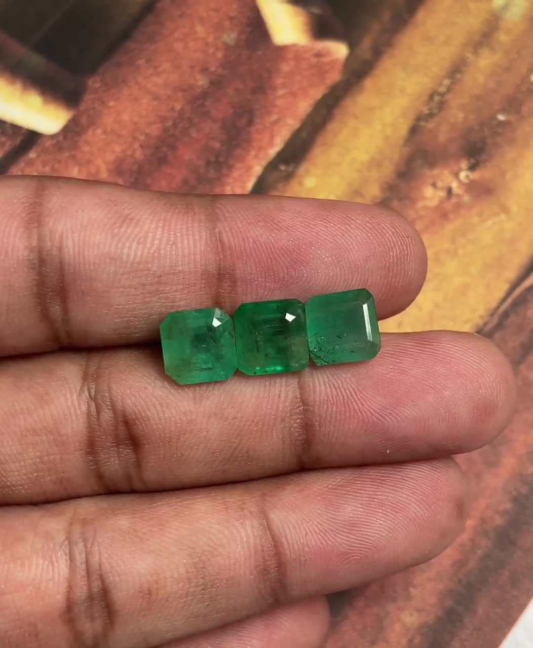 天然エメラルド：ファセットカット（八角形）、ザンビア産 - Etsy 日本