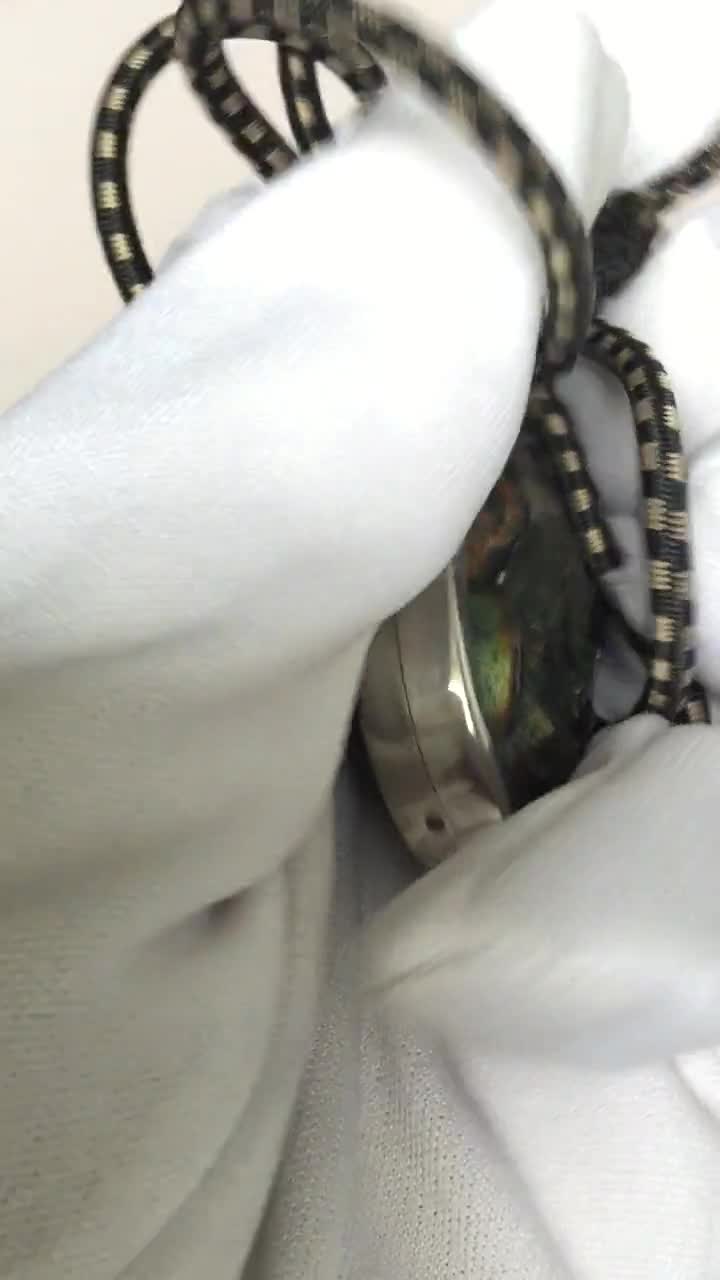 希少な7色のレインボーレクライストーン/強力な神聖なペンダント/タイ