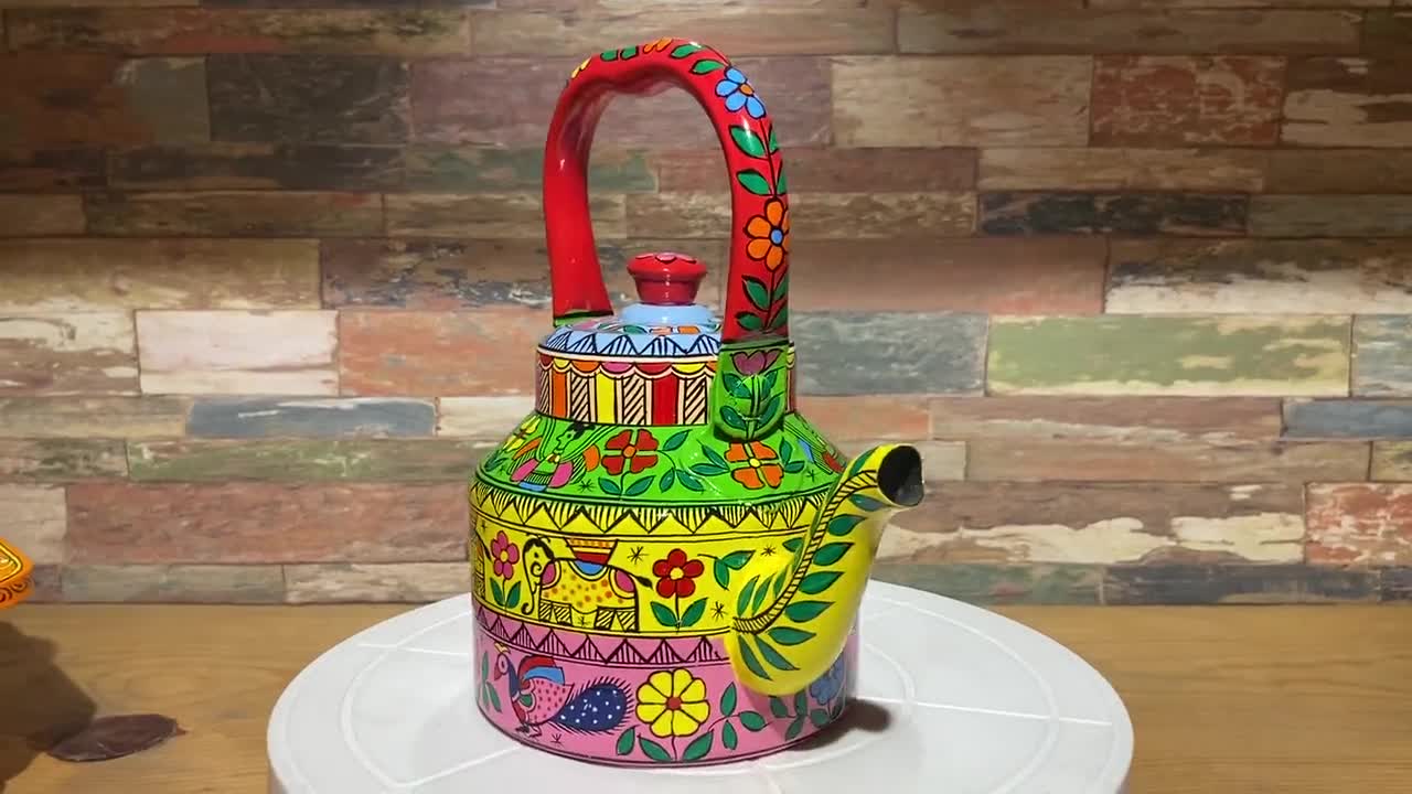 手描きのやかん：インドのマドゥバニ民芸ティーポット - Etsy 日本