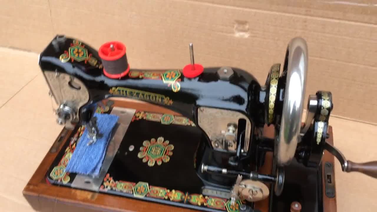 Hexagon Vintage Hand Crank Vibrating Shuttle Sewing Machine - Etsy
