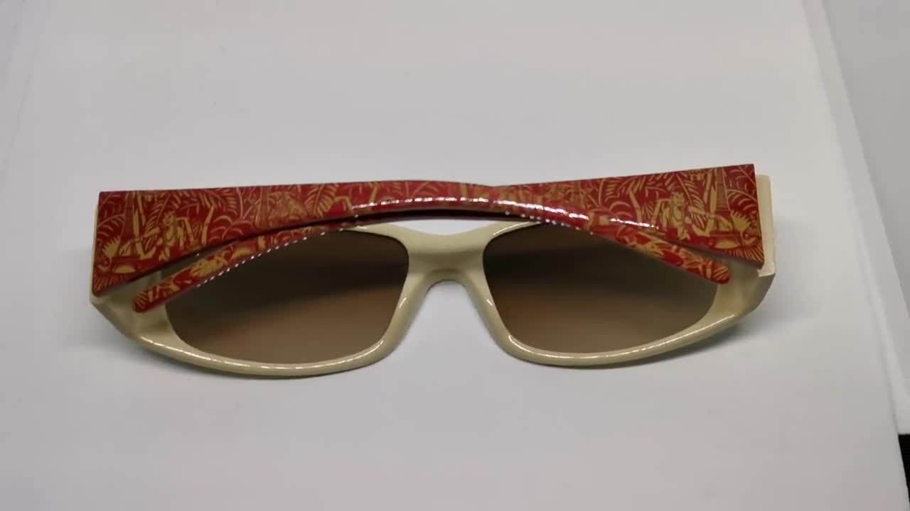 JEAN PAUL GAULTIER Vintage Sunglasses Jpg White Red SJP500 Zebra