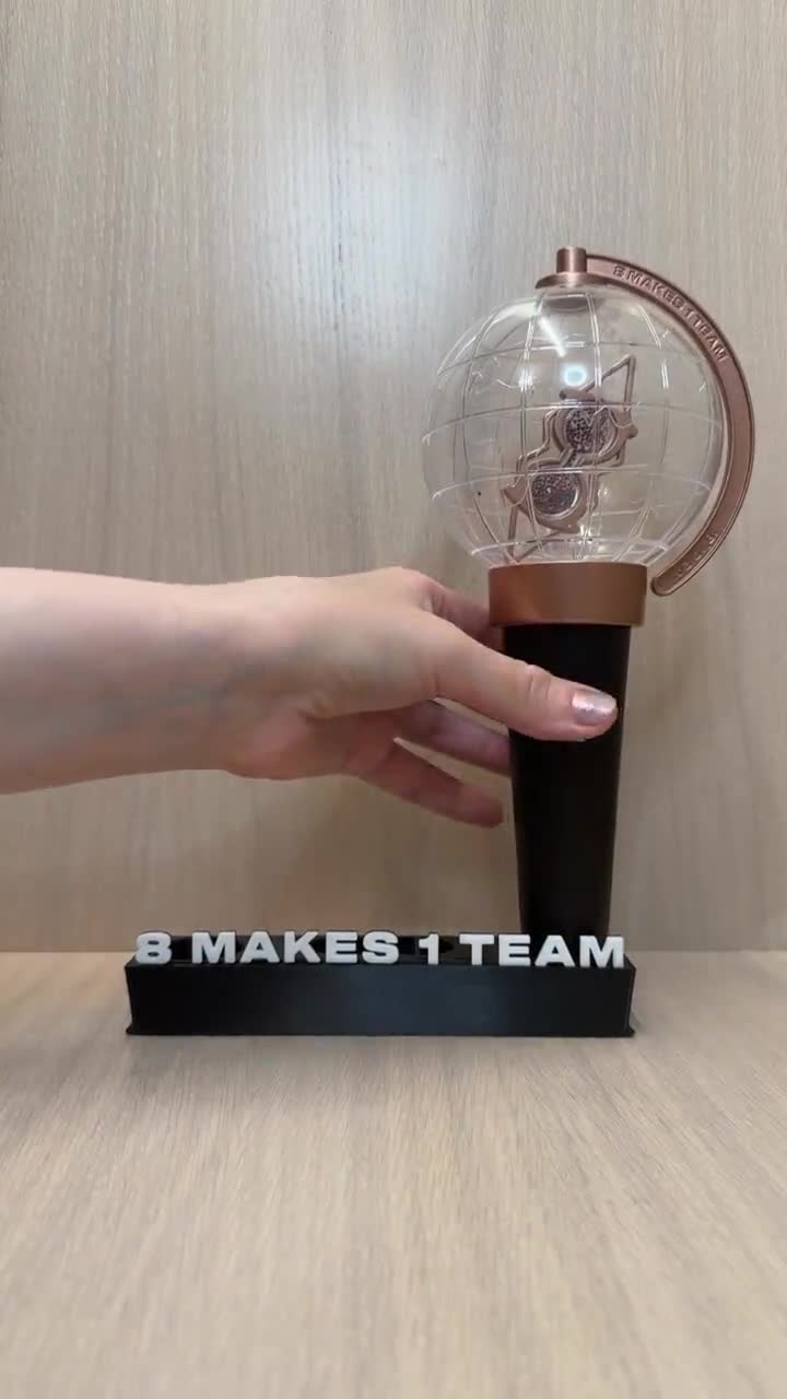 ATEEZ Lightiny Holder / Photo Card Stand / 8 Makes 1 Team / Atiny