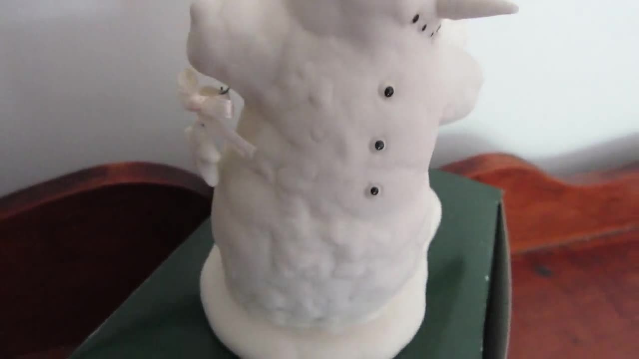 Vintage Department 56 Snowbabies Figurine: 