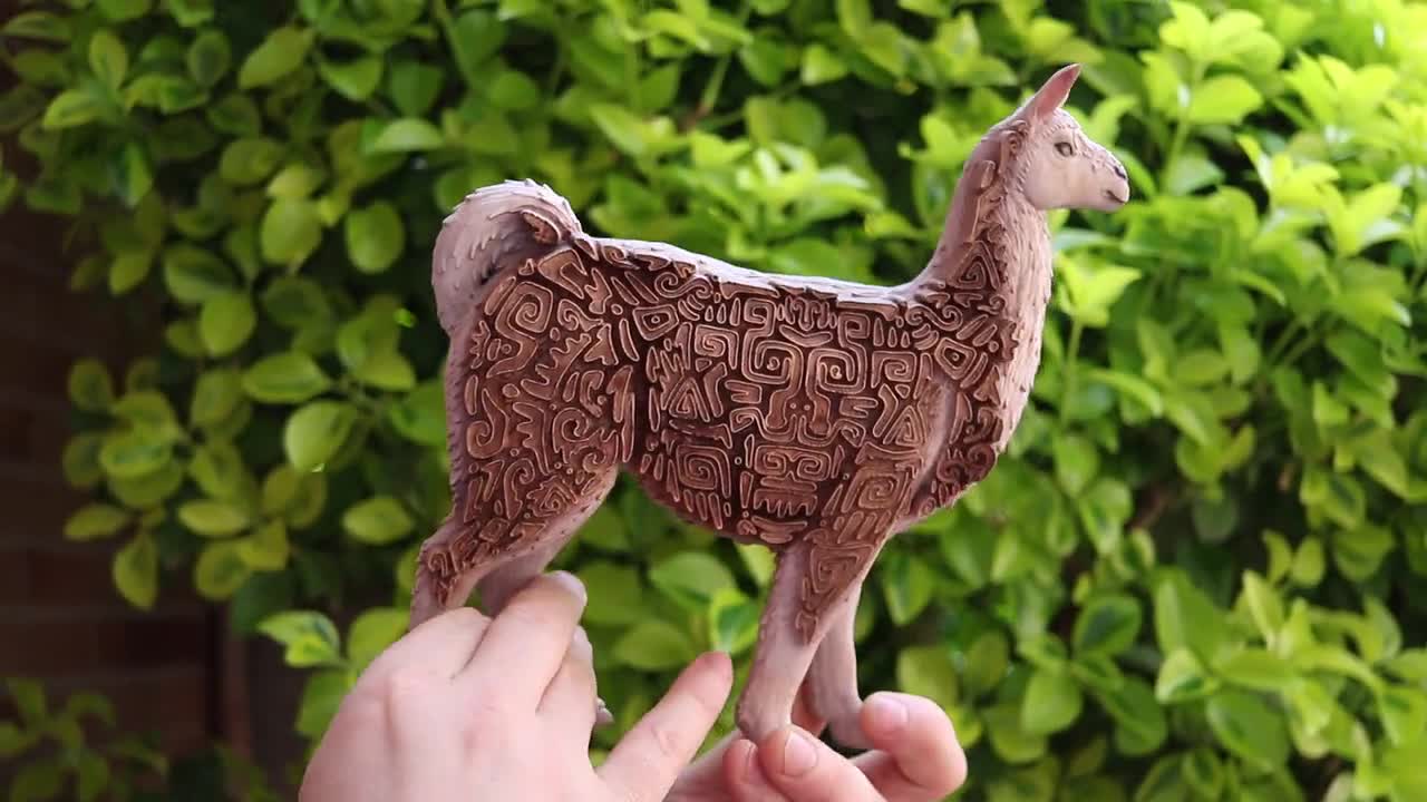 ラマの置物：アッシュ材の置物、ホームデコレーション - Etsy 日本
