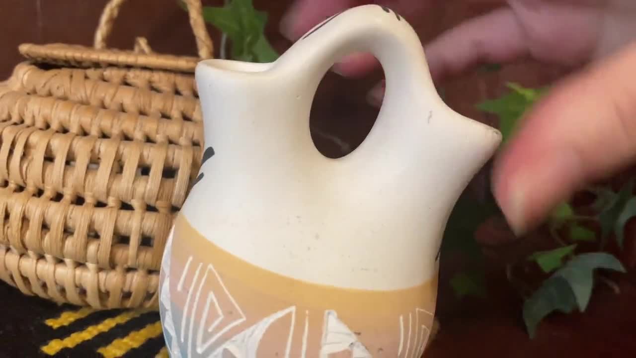ナバホ族のウェディング花瓶 ネイティブアメリカンインディアン陶器 南
