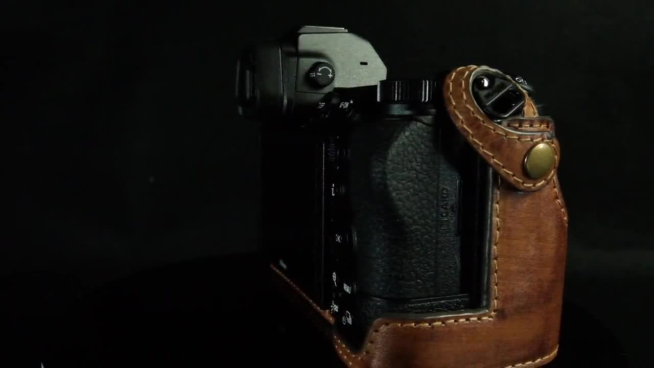 Nikon Z5/Z6/Z7/Z6II/Z7IIシリーズ用ストラップ付きレザーカメラケース