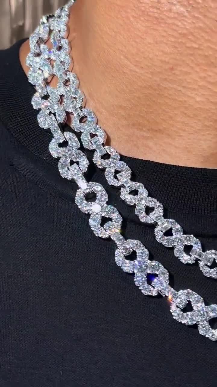 Infinity Link Chain 10/12mm, VVS1 Quality Round-cut Moissanite