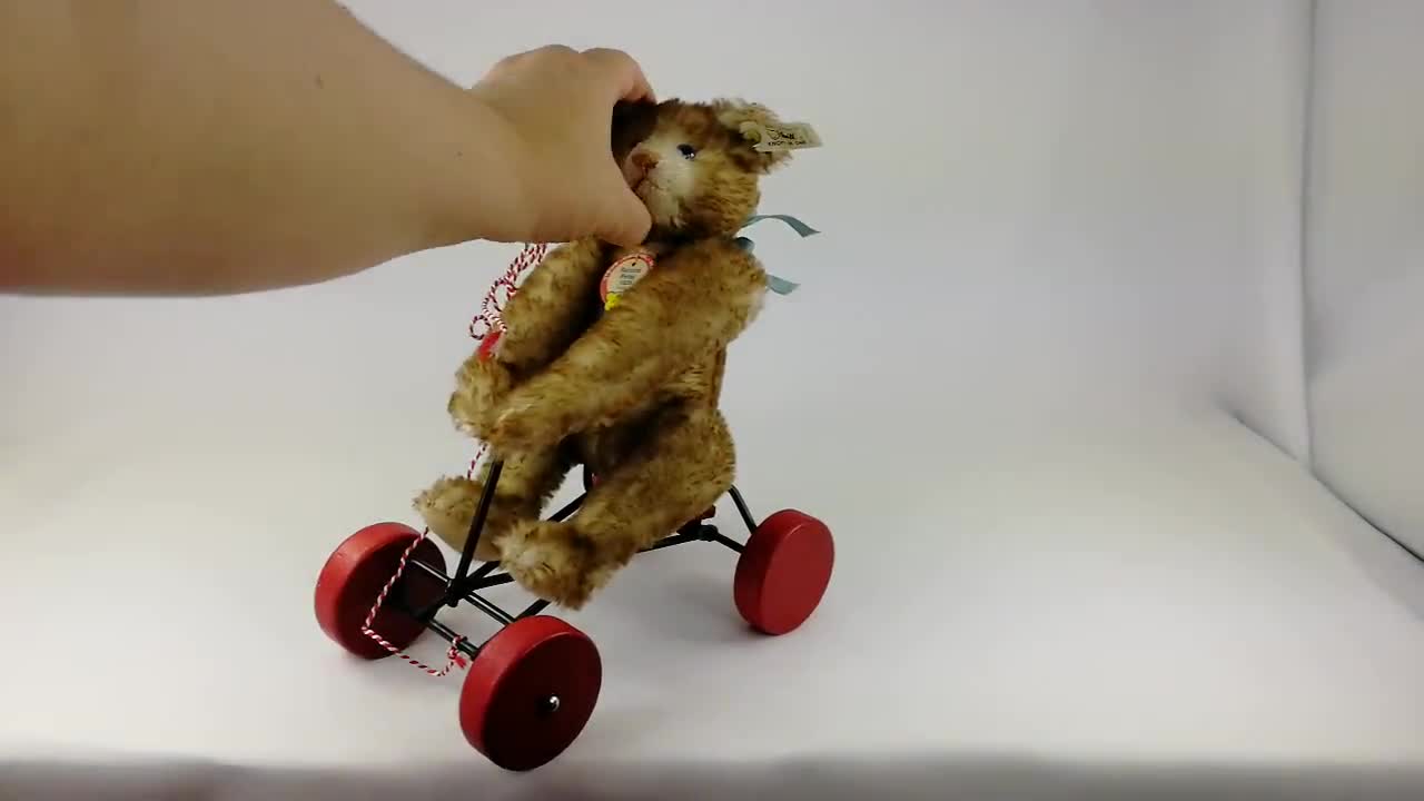 Steiff Teddy Bear Driving a Wagon Record Petsy 1928 Replica Mint