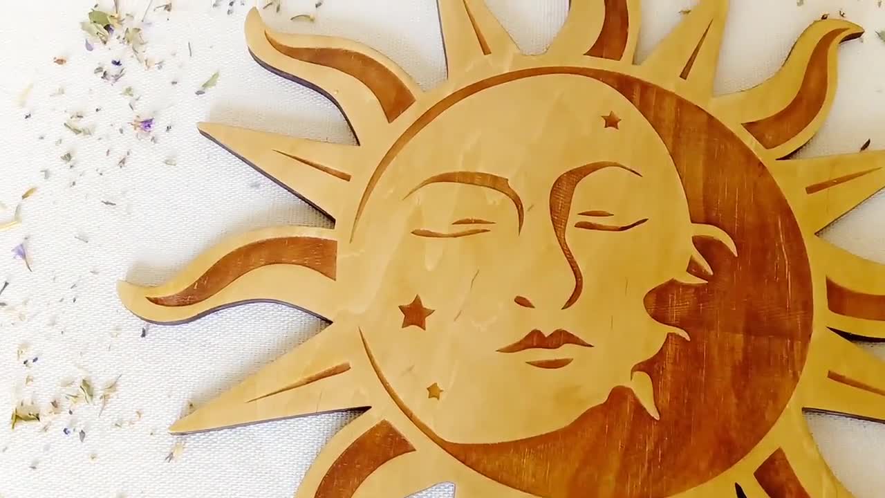 木製の太陽と月の顔の壁掛けアート、子供部屋やリビングルームの